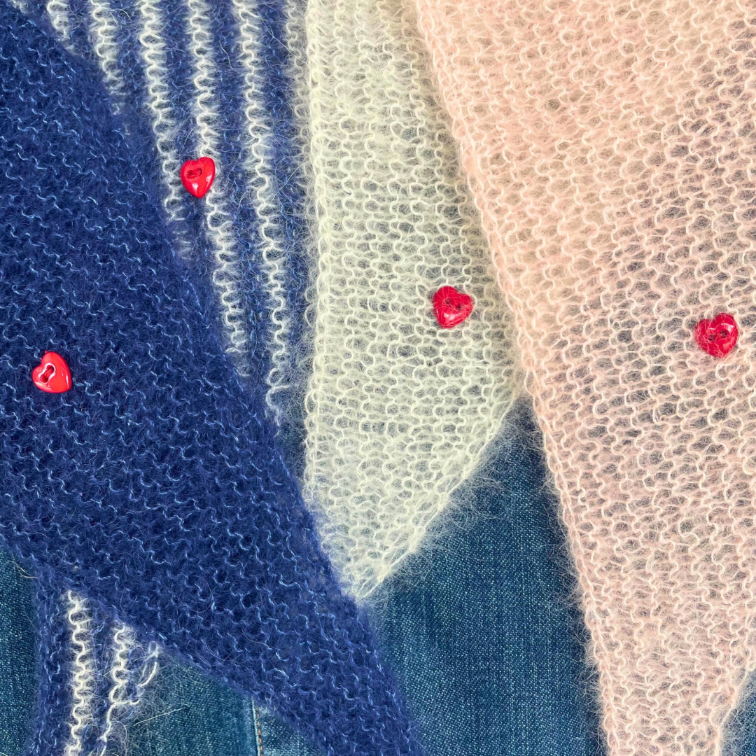 Le petit bobo bleu Marine Cœur rouge ❤️